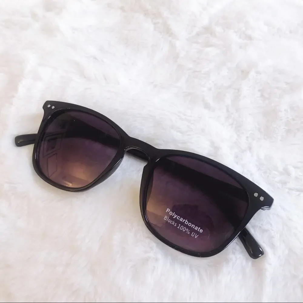 Luca Black Classic Aviators Oval Sunglasses